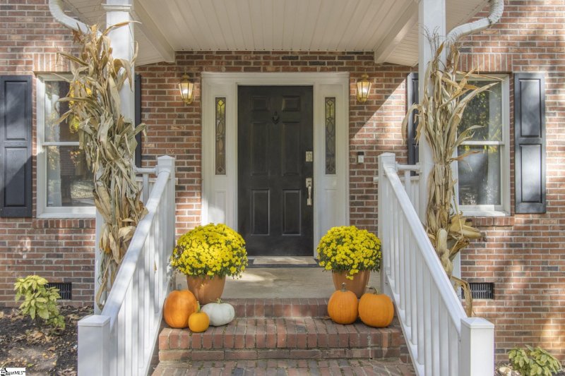 Property image 2 at 102 Quail Run Trail, Fountain Inn, SC 29644