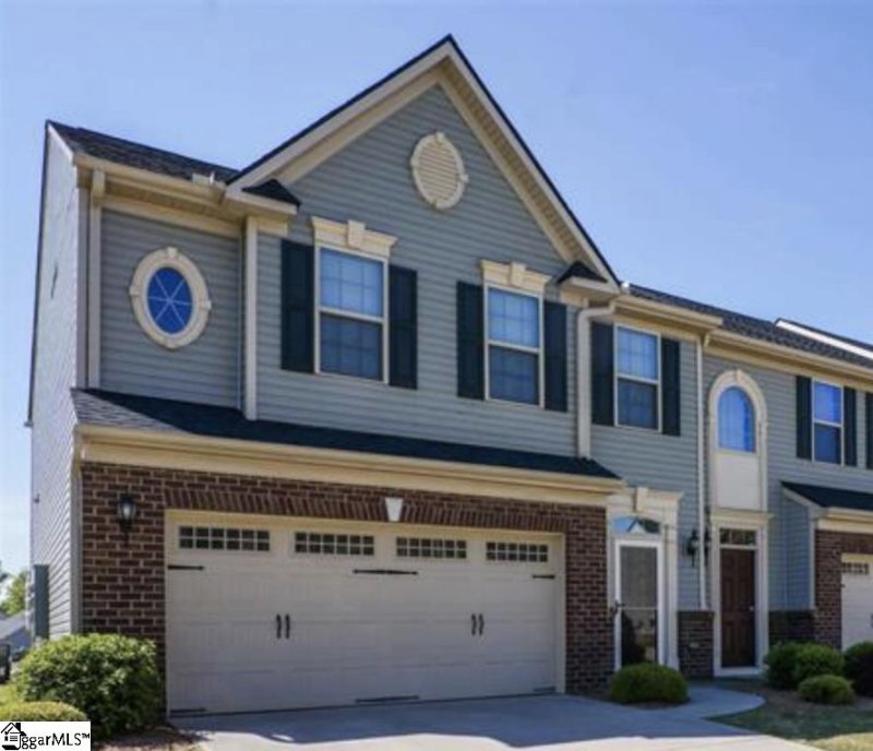 Property image 2 at 32 Irvington Drive, Greer, SC 29650