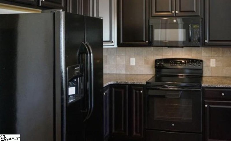 Property image 5 at 32 Irvington Drive, Greer, SC 29650