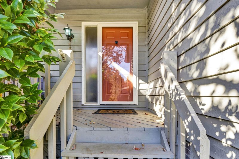 Property image 2 at 1 Club Pointe, Taylors, SC 29687