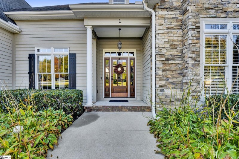 Property image 2 at 1 Fife Court, Simpsonville, SC 29681