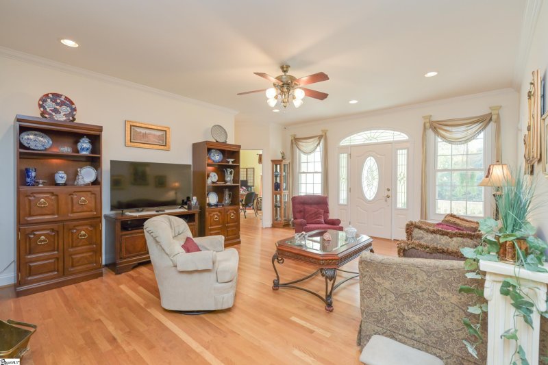 Property image 2 at 19 Prince Williams Court, Simpsonville, SC 29681