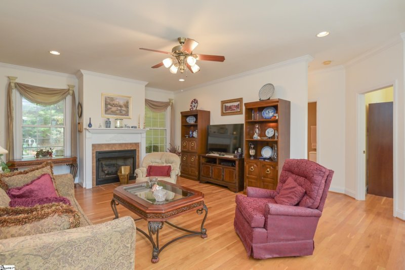 Property image 3 at 19 Prince Williams Court, Simpsonville, SC 29681