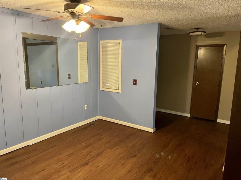 Property image 3 at 1015 Winterfield Place, Taylors, SC 29687
