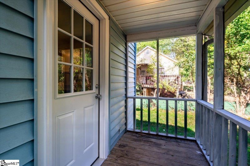 Property image 4 at 6 Alice Street, Greenville, SC 29611-4102