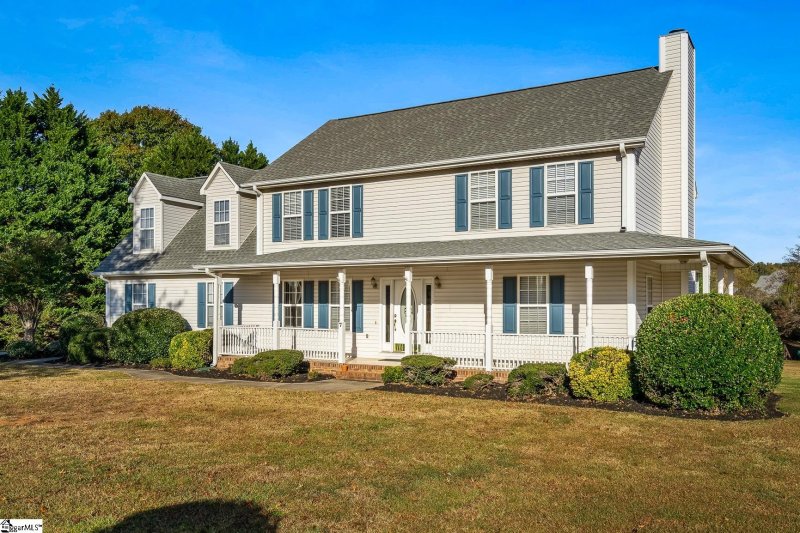 Property image 2 at 7 Silver Meadow Lane, Greer, SC 29651