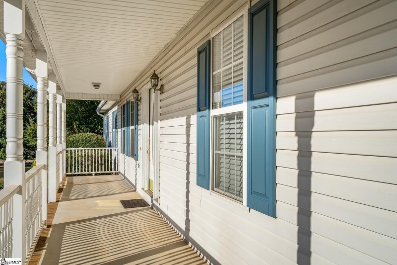 Property image 4 at 7 Silver Meadow Lane, Greer, SC 29651