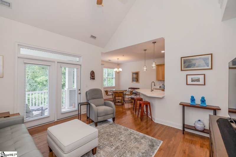 Property image 3 at 6A Edge Court, Greenville, SC 29609