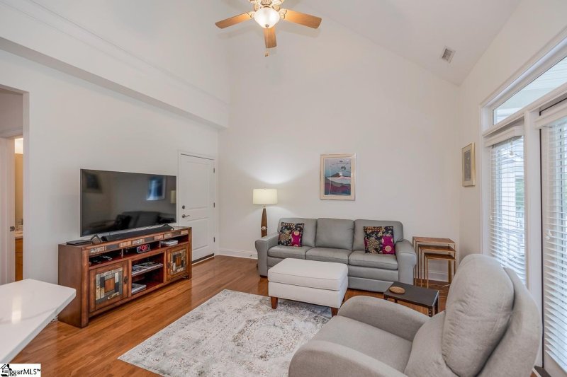 Property image 5 at 6A Edge Court, Greenville, SC 29609