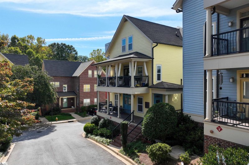Property image 3 at 204 E Park Avenue, Greenville, SC 29601
