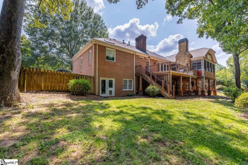 Property image 2 at 405 Spaulding Lake Drive, Greenville, SC 29615