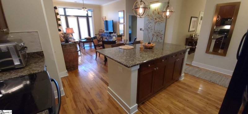 Property image 5 at 112 W Broad Street, Greenville, SC 29601