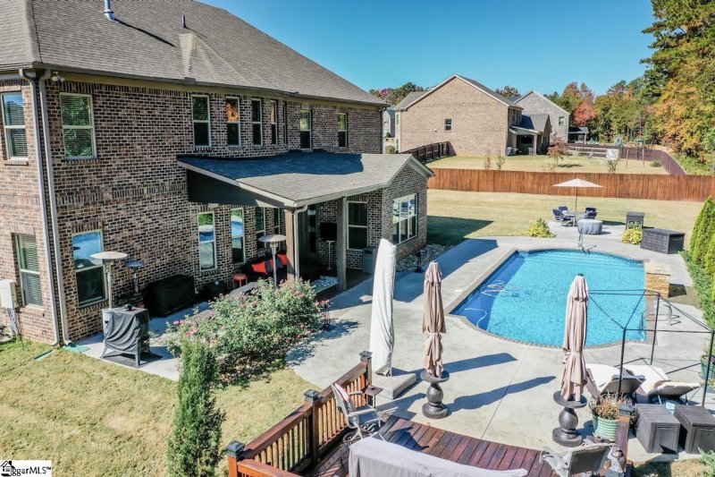 Property image 3 at 301 Coleridge Lane, Greer, SC 29651