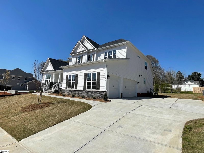 Property image 2 at 728 Enoree River Place, Greer, SC 29651-7367
