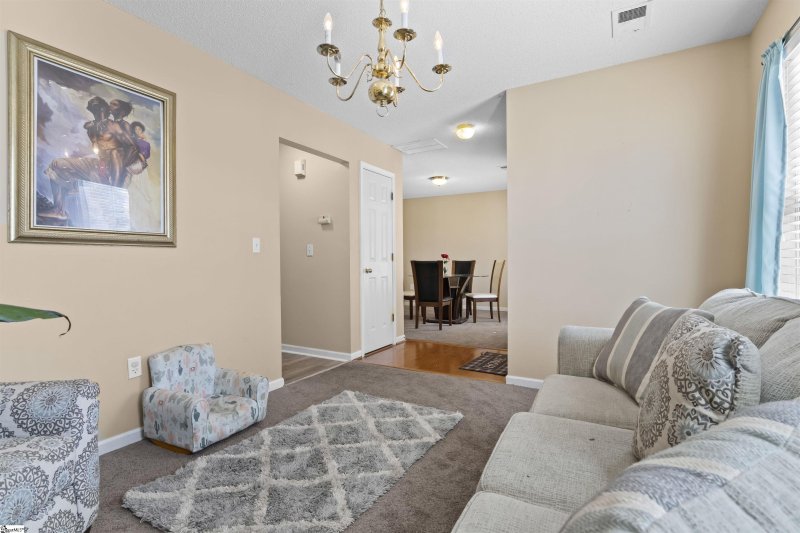 Property image 5 at 9 Red Shirt Court, Greer, SC 29651