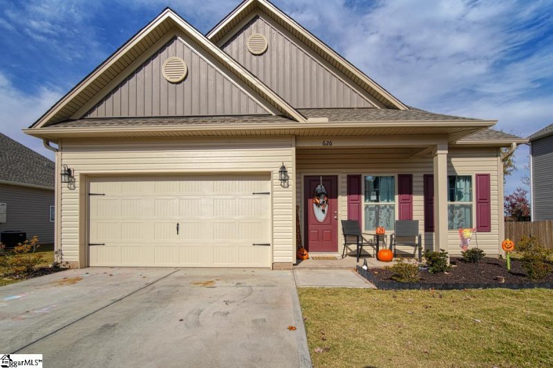 Property image 2 of 626 Grantleigh Drive in Wilson Farms, Duncan, SC 29334