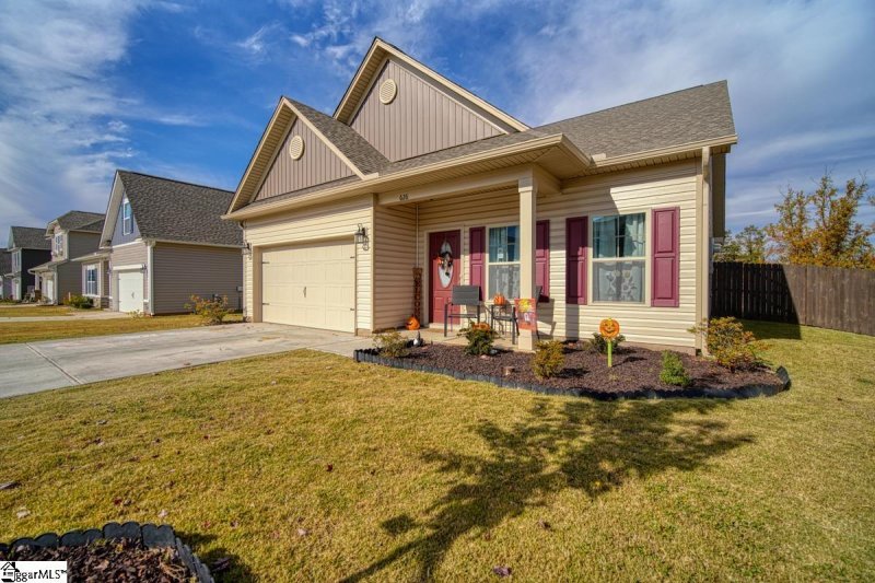 Property image 3 of 626 Grantleigh Drive in Wilson Farms, Duncan, SC 29334