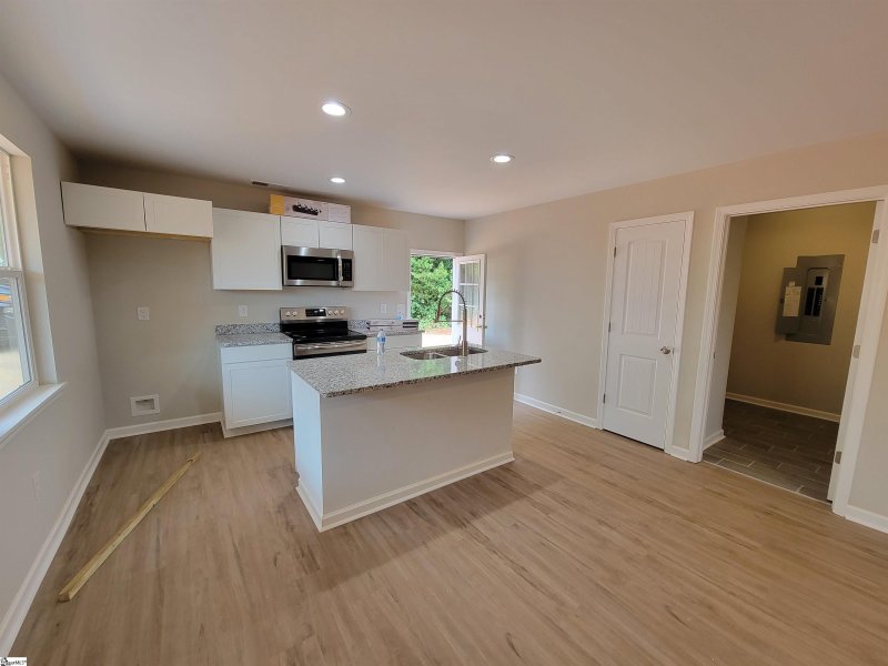 Property image 4 at 106 Golden Springs Lane, Liberty, SC 29657