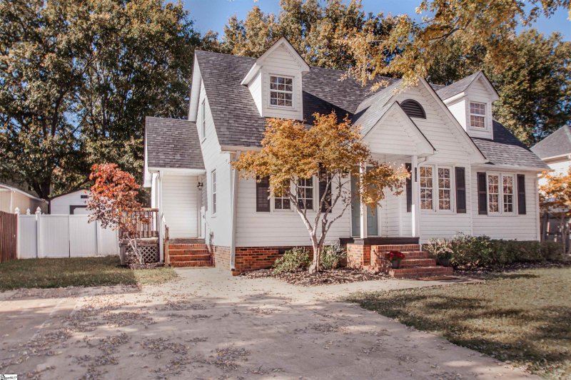 Property image 2 at 105 Creek Drive, Easley, SC 29642