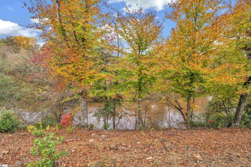 Property image 3 at 655 Diamond Ridge Way, Duncan, SC 29334