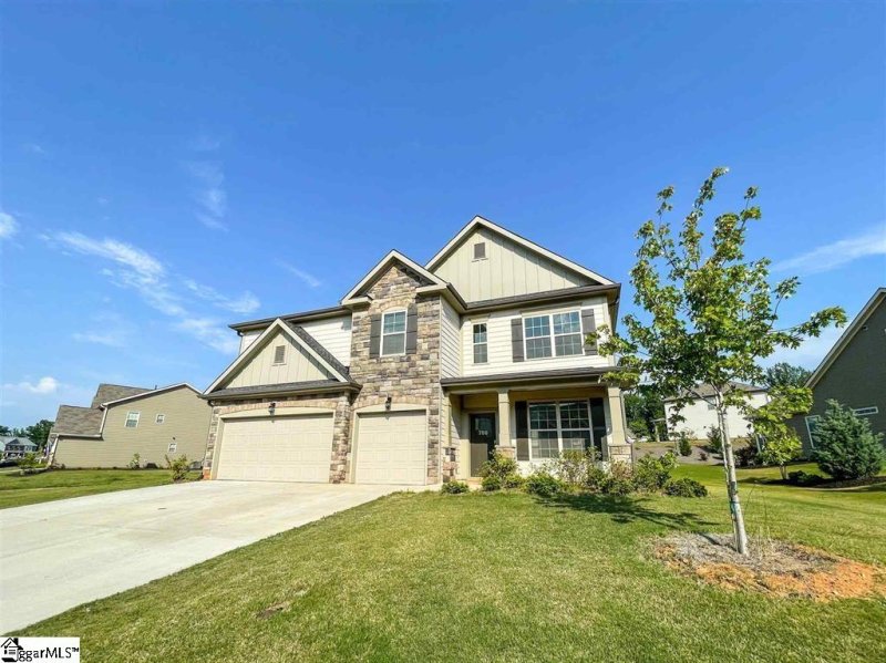 Property image 2 at 700 Citrine Way, Duncan, SC 29334-8802