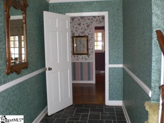 Property image 4 at 108 W Queen Ann Road, Greenville, SC 29615