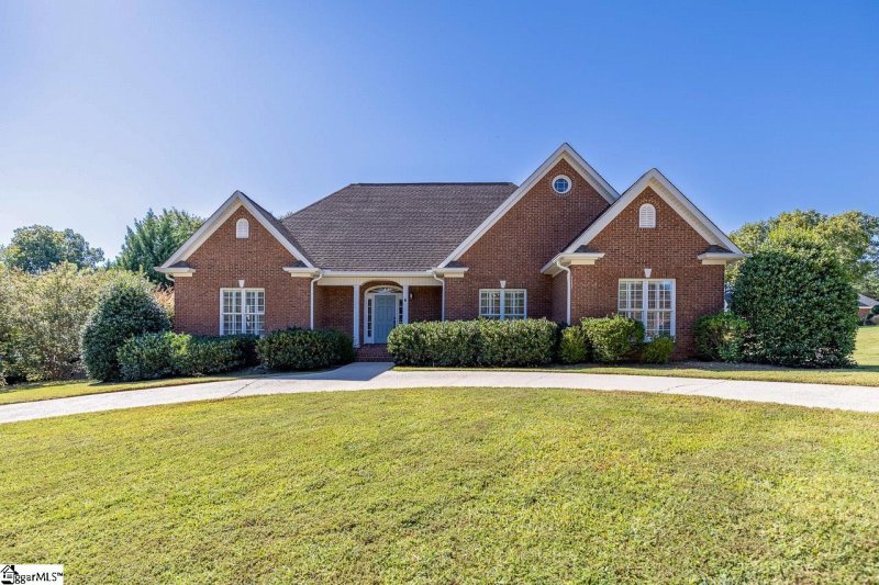 Property image 2 at 902 Stillwater Court, Spartanburg, SC 29301