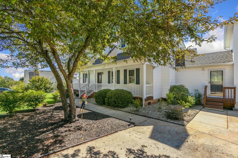 Property image 3 at 114 Hallmark Lane, Easley, SC 29640