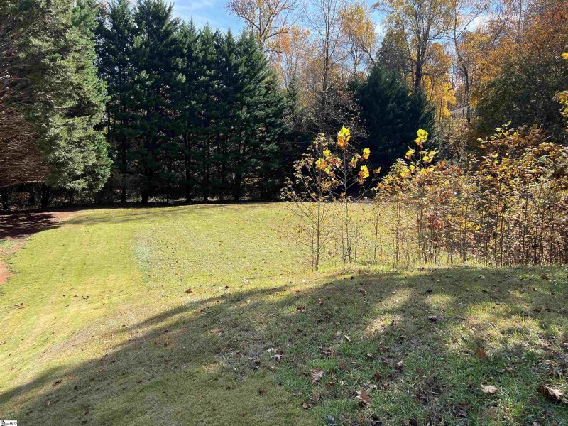 Property image 2 at 110 Saratoga Drive, Greer, SC 29650