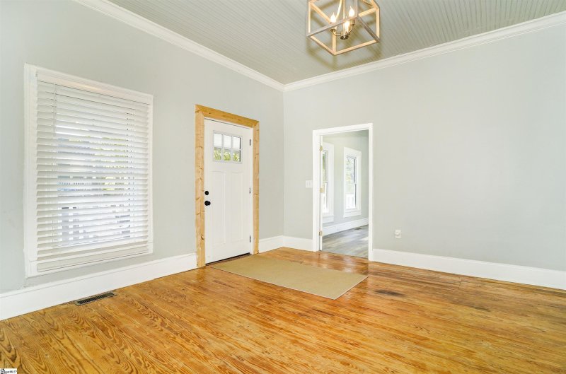 Property image 4 at 300 Lucky Street, Easley, SC 29640