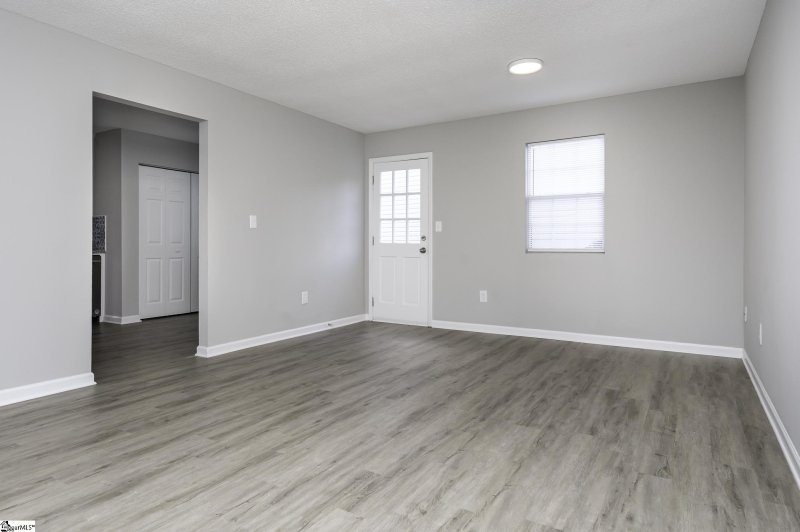 Property image 4 at 17 Allenwood Lane, Greer, SC 29650