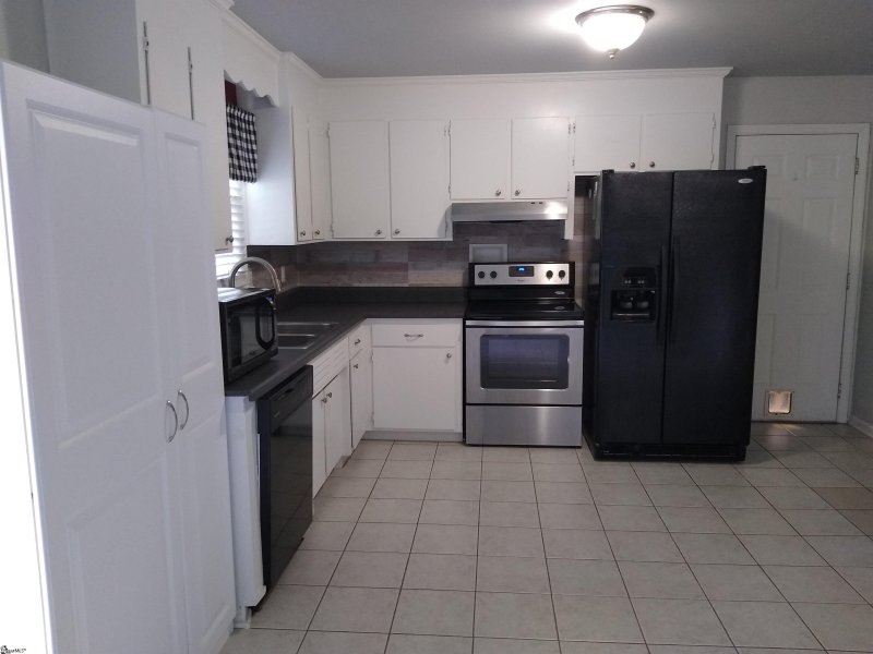 Property image 4 at 515 Lena Drive, Easley, SC 29640