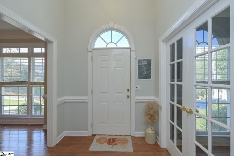 Property image 2 at 6 Covey Court, Greer, SC 29650