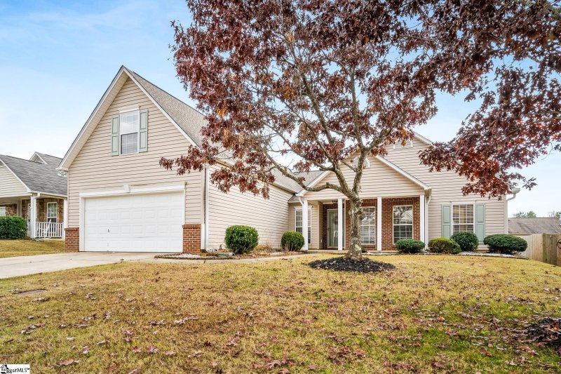 Property image 2 at 205 Worcester Lane, Easley, SC 29642