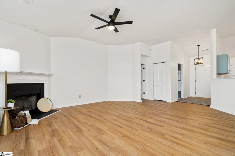 Property image 5 at 205 Worcester Lane, Easley, SC 29642