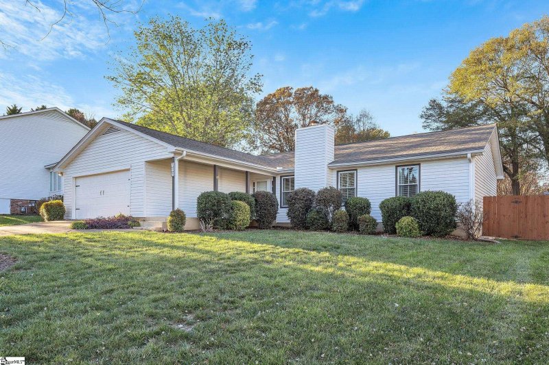 Property image 3 at 309 Kings Mountain Drive, Greer, SC 29650