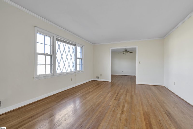 Property image 4 at 16 Dagenham Drive, Greenville, SC 29615