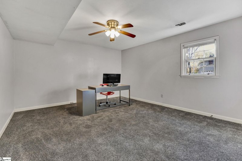 Property image 4 at 102 Rollingwood Drive, Taylors, SC 29687