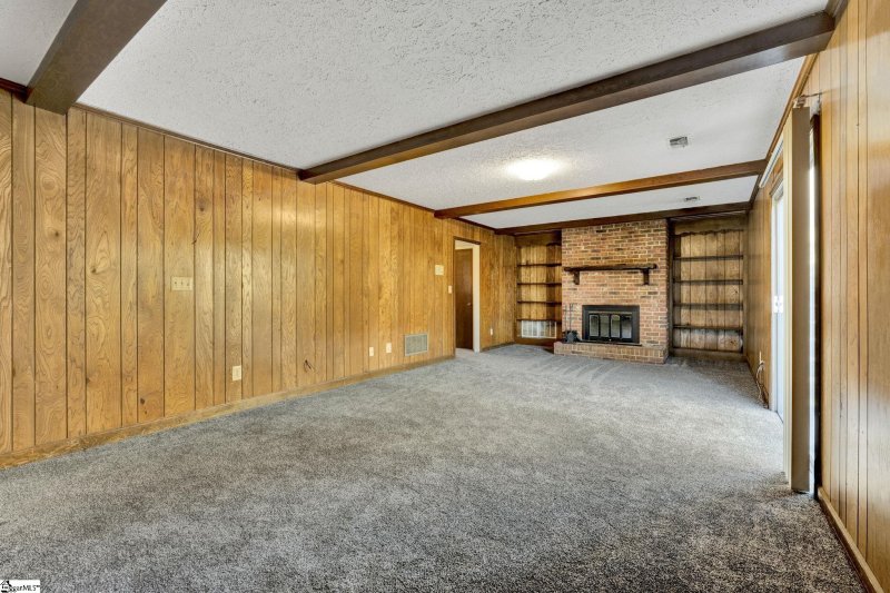 Property image 5 at 102 Rollingwood Drive, Taylors, SC 29687