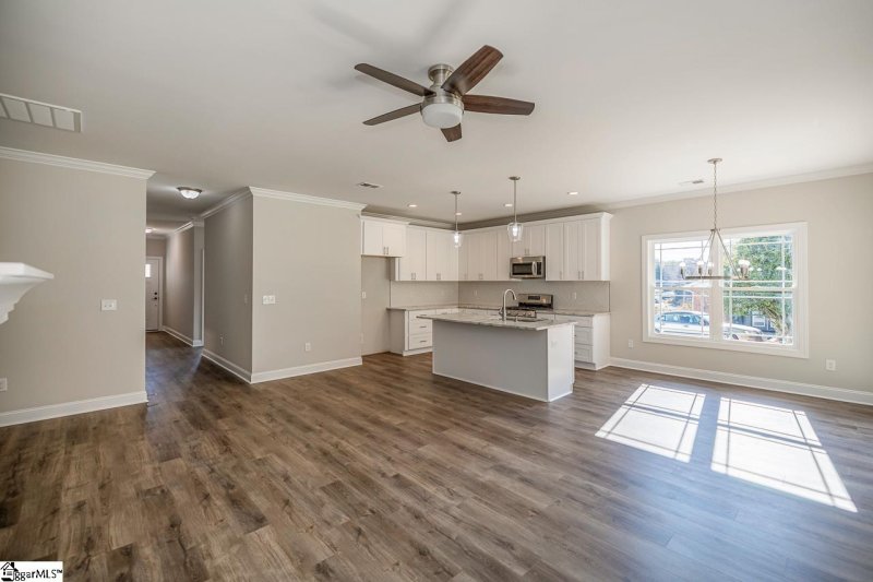 Property image 3 at 202 Meadow Lane, Easley, SC 29642