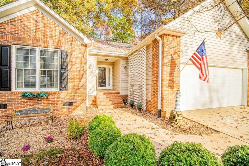 Property image 3 at 22 E Fairgate Court, Simpsonville, SC 29680