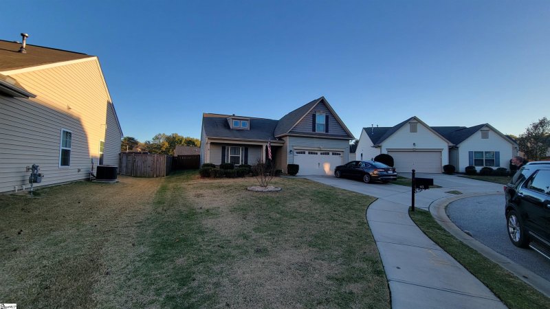 Property image 2 at 45 Hawksbill Lane, Simpsonville, SC 29680