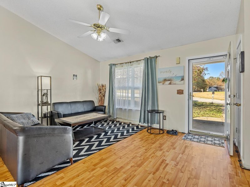 Property image 5 at 104 Butterfly Way, Taylors, SC 29687