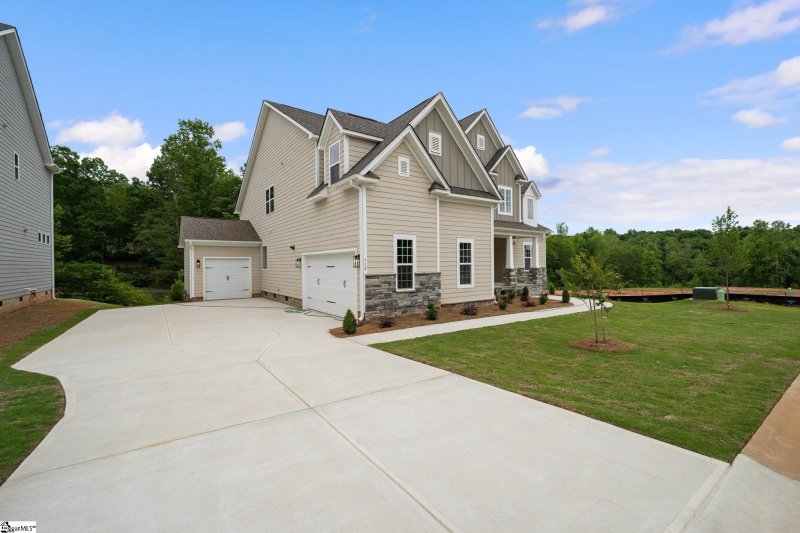 Property image 4 at 719 Enoree River Place, Greer, SC 29651-7367