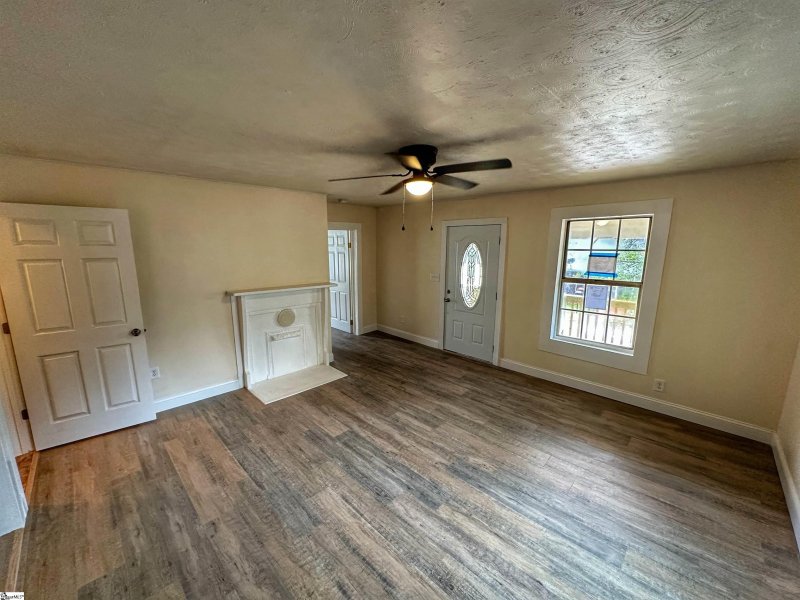Property image 2 at 233 Beason Street, Woodruff, SC 29388