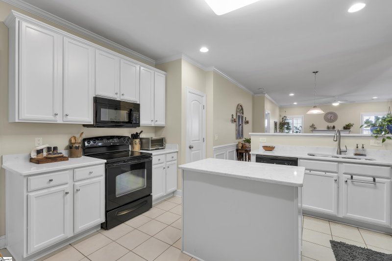 Property image 4 at 19 Davis Keats Drive, Greenville, SC 29607
