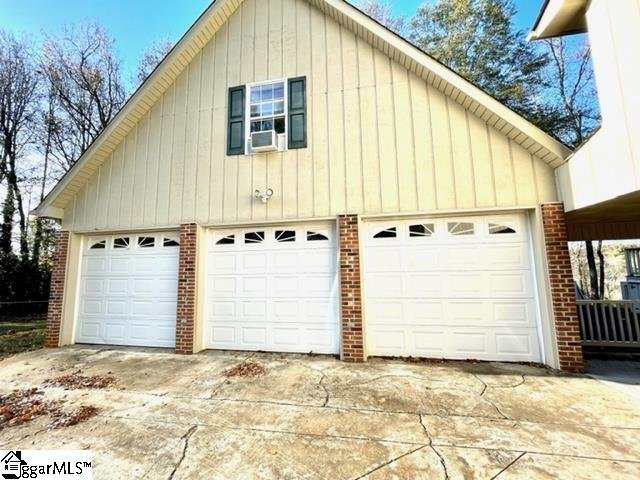 Property image 4 at 32 Country Club Drive, Greer, SC 29651