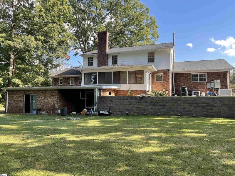 Property image 2 at 136 Brian Drive, Spartanburg, SC 29307-3106