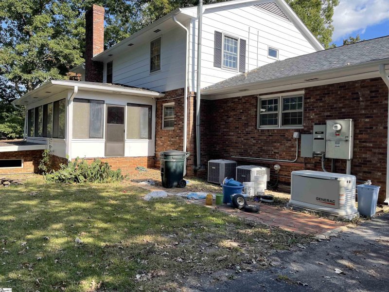 Property image 3 at 136 Brian Drive, Spartanburg, SC 29307-3106