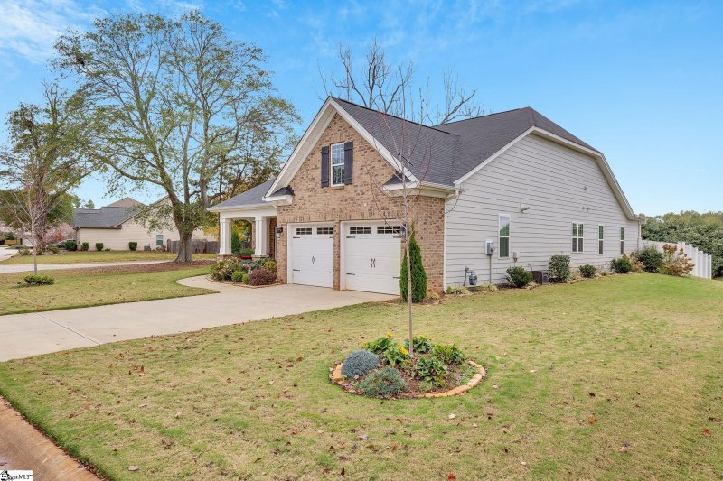 Property image 3 at 401 Chillingham Court, Fountain Inn, SC 29644-7908